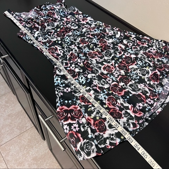 Hot Topic skulls and roses pinup keyhole back mini dress, stretchy, black,SM - Picture 12 of 13